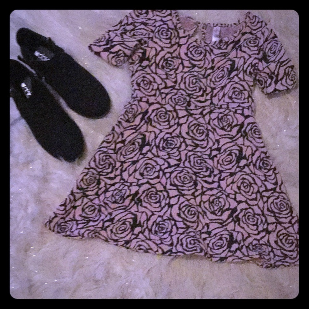 Girls size 7 dress